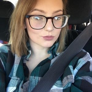 Meet your Posher, Marianne